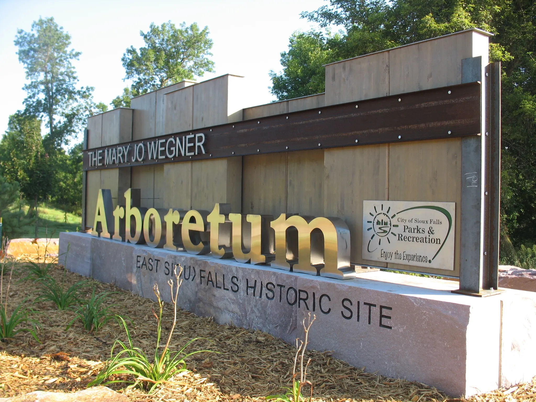 Park: Mary Jo Wegner Arboretum